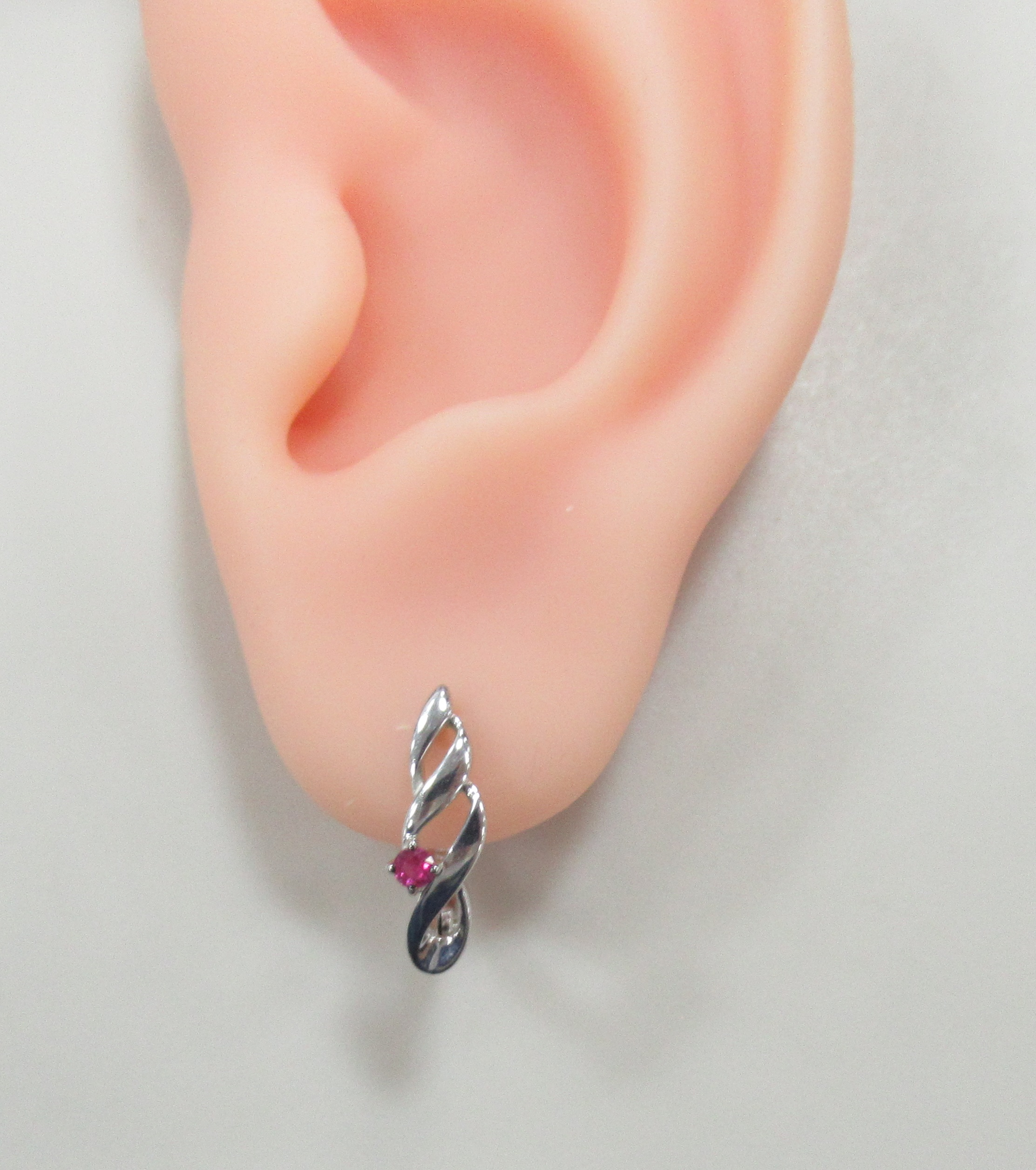 Серебряные серьги с рубинами